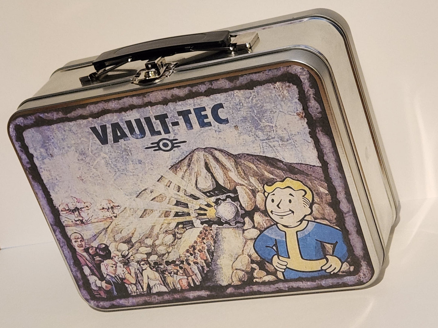 Fallout Vault-Tec Lunch Box